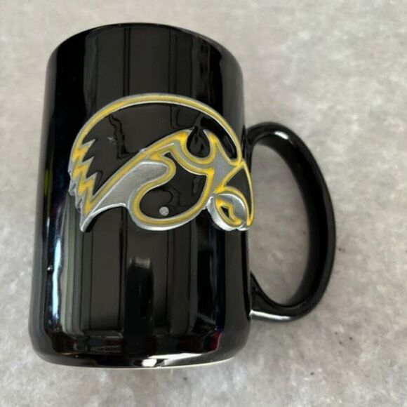 Iowa Hawkeyes NCAA Ceramic Coffee Mug - Picture 1 of 11